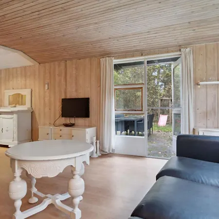 Lovely Summer House By The Kattegat Holiday home