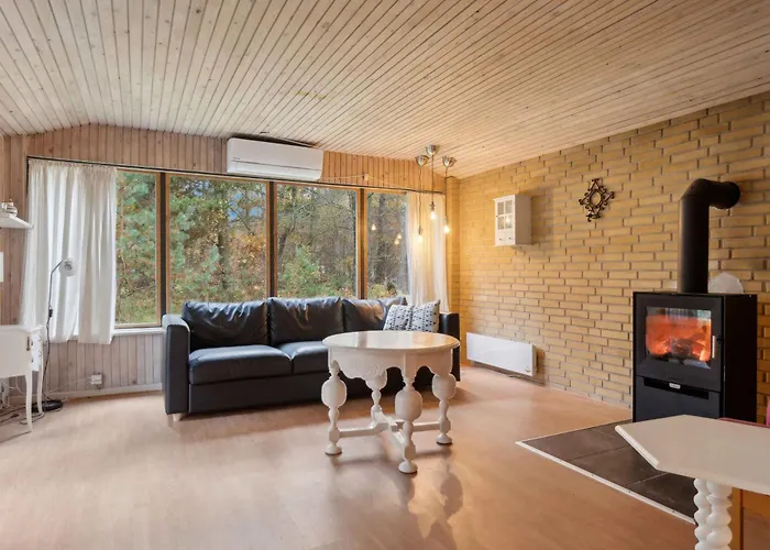 Lovely Summer House By The Kattegat Hadsund